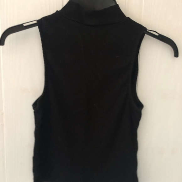 H&M Mock Neck Tank Top - Picture 2 of 2
